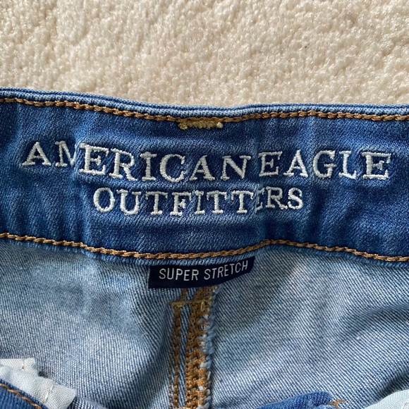 American Eagle High-Rise Super Stretch Shorts - Picture 3 of 4